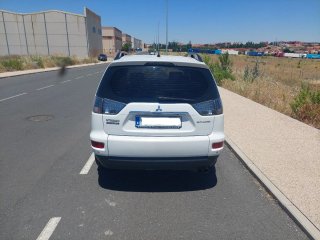 Mitsubishi Outlander 2011