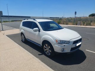 Mitsubishi Outlander 2011