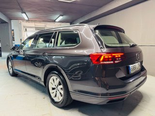 Volkswagen Passat 2022