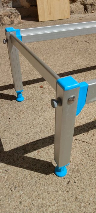 Prestatgeria alumini inox. / Estantería metálica a