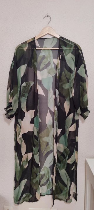 Kimono playero estampado hojas