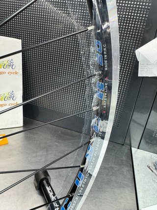 Rueda delantera 26” Gurpil QR