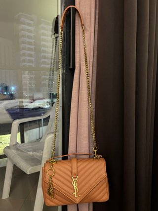 Bolso nuevo color maquillaje
