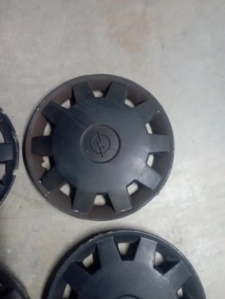 Tapacubos Opel 15 pintados spray negro mate
