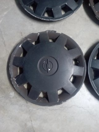Tapacubos Opel 15 pintados spray negro mate