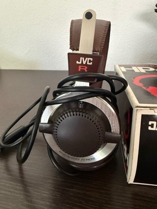 Auriculares JVC HP-660 Vintage Rojos