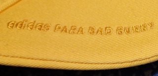 Gorra Adidas x Bad Bunny x Mercedes-AMG Petronas.