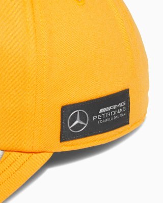 Gorra Adidas x Bad Bunny x Mercedes-AMG Petronas.