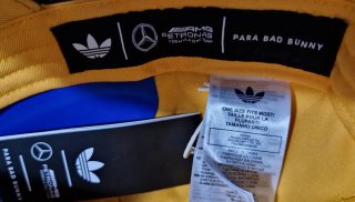 Gorra Adidas x Bad Bunny x Mercedes-AMG Petronas.