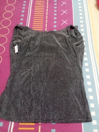 Top brillante plateado