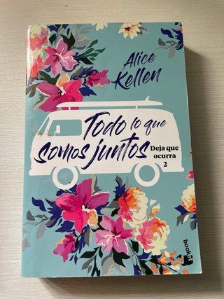 ESTUCHE DEJA QUE OCURRA (ALICE KELLEN)