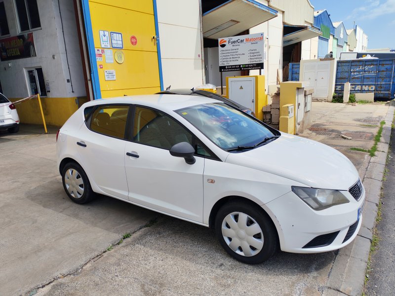 SEAT Ibiza 2016 - foto 1
