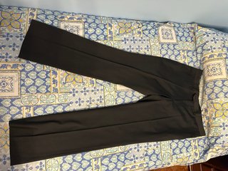 Traje de hombre gris oscuro dos piezas
