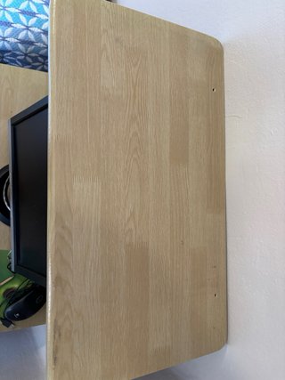 Tavolo per computer con ruote