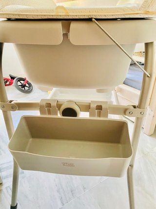 Bañera y cambiador Chicco para bebé