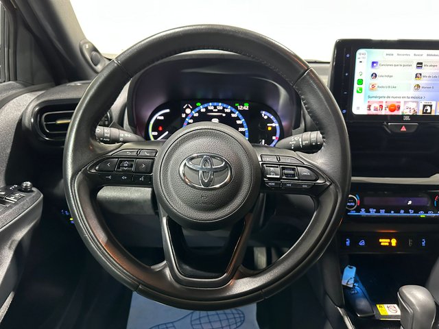 Toyota Yaris Cross 120H PREMIERE EDITION 4X4
