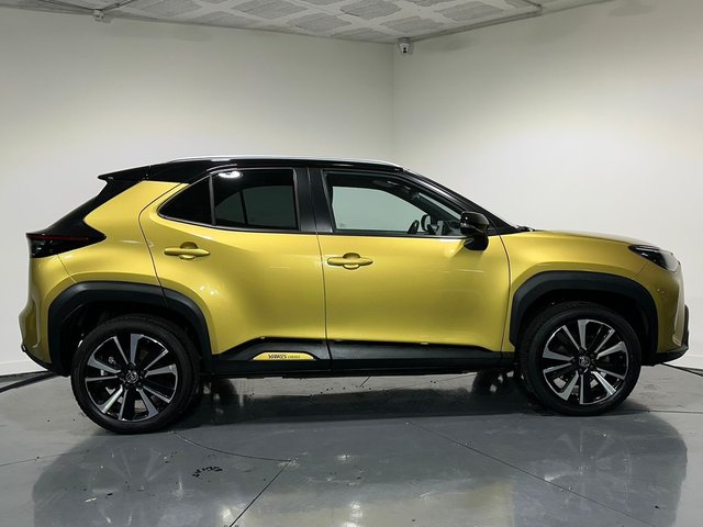 Toyota Yaris Cross 120H PREMIERE EDITION 4X4