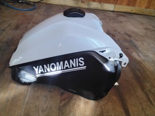 Deposito gasolina Yamaha Tenere 700