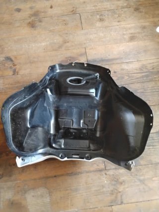 Deposito gasolina Yamaha Tenere 700