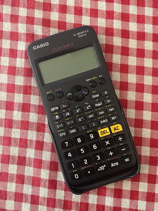 Calculadora Casio fx-82SPXII Classwiz Iberia