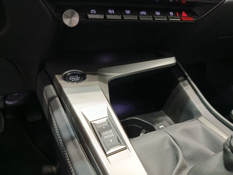 Peugeot 308 2024, foto 15