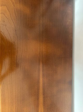 Cómoda y mesita de madera maciza