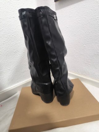 Botas altas negras