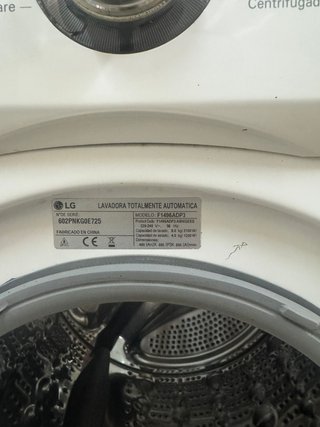lavadora secadora LG Direct Drive 8/4kg 1400 rpm