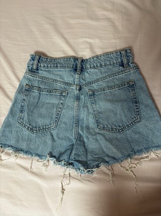 Shorts vaqueros H&M desgastados