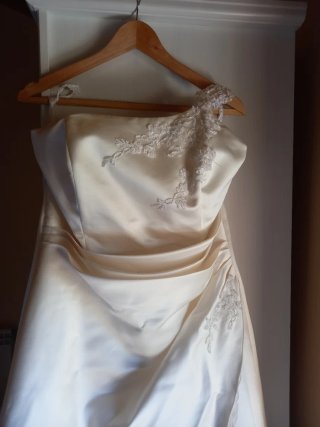 Vestido de Novia con cola