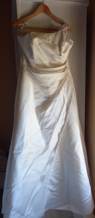 Vestido de Novia con cola