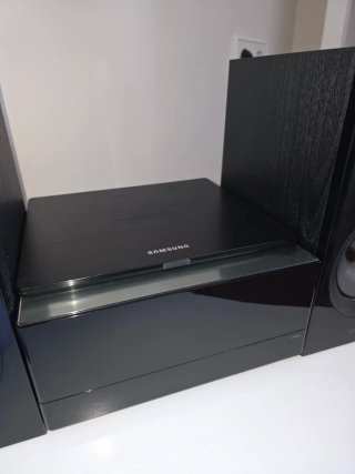 Equipo de música Samsung MM-E430D
