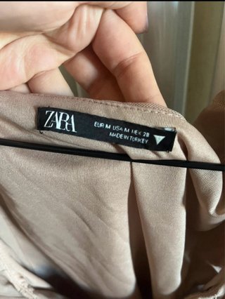Abito Zara arricciato beige taglia M