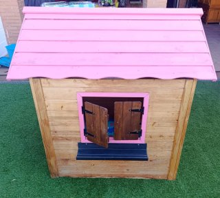 Casita de madera infantil