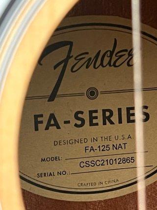 Guitarras Fender FA-125 NAT y Red Hill 12 cuerdas
