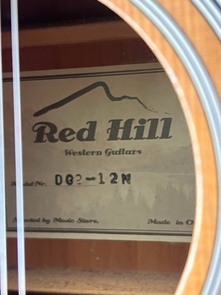 Guitarras Fender FA-125 NAT y Red Hill 12 cuerdas