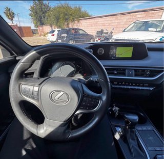 Lexus UX 2019