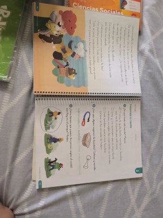 Libro de texto primero primaria Lengua primero