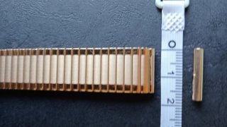 Armis extensible de acero chapado en oro para relo