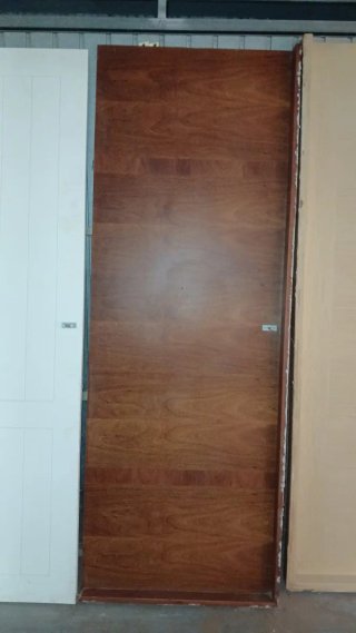 Puerta de madera