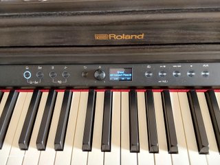 Piano Digital Roland RP 701 Impecable