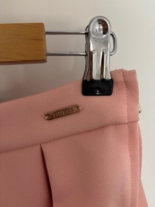 Falda rosa Guess
