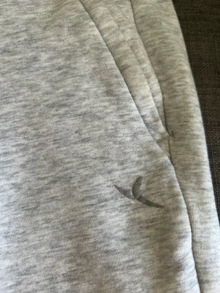 Pantalones deportivos grises mujer