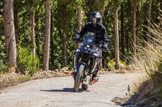 VOGE DS800 RALLY BLANCA / AZUL NUEVA – MADRID