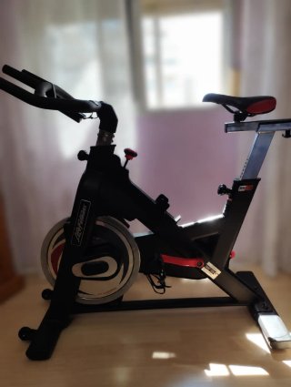 Bicicleta Spinning Profesional Life Fitness