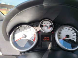 Peugeot 207 muy cuidado, 104.000 km, ITV+Mantenimt
