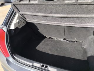 Peugeot 207 muy cuidado, 104.000 km, ITV+Mantenimt