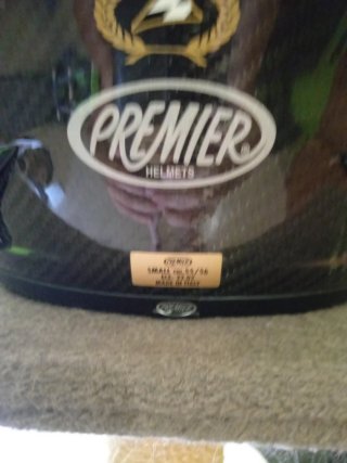 Casco de moto Premier negro brillante