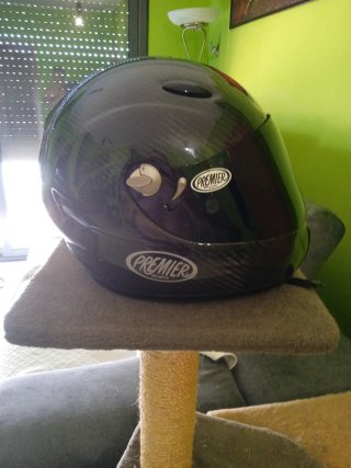 Casco de moto Premier negro brillante