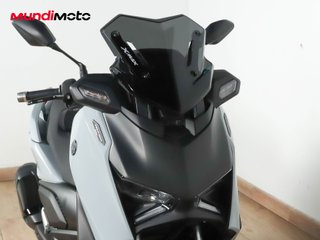 YAMAHA X-MAX 300 TECH MAX